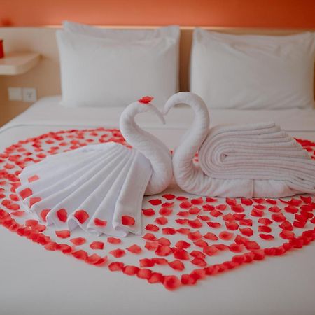 The Bountie Hotel And Convention Centre Sukabumi Dış mekan fotoğraf
