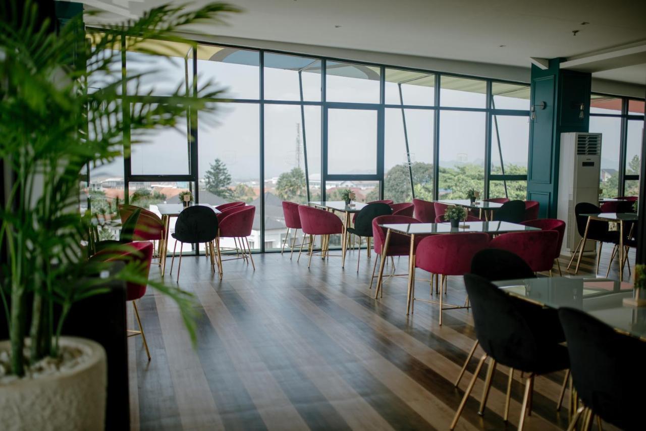 The Bountie Hotel And Convention Centre Sukabumi Dış mekan fotoğraf