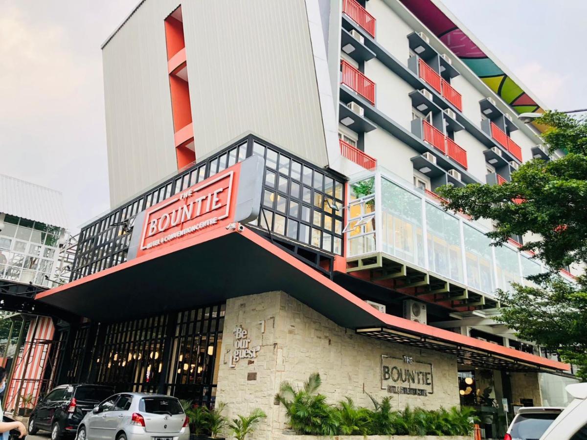 The Bountie Hotel And Convention Centre Sukabumi Dış mekan fotoğraf